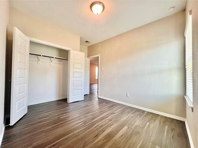 Building Photo - 21122 Voyage Ln