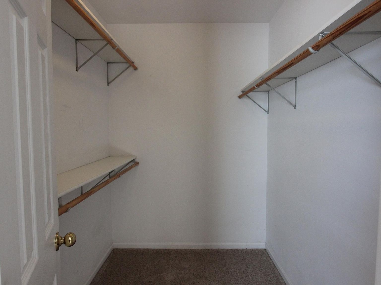 Building Photo - 502 Cheetah Dr