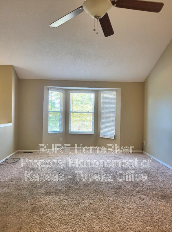 Building Photo - 7217 SW 27th St