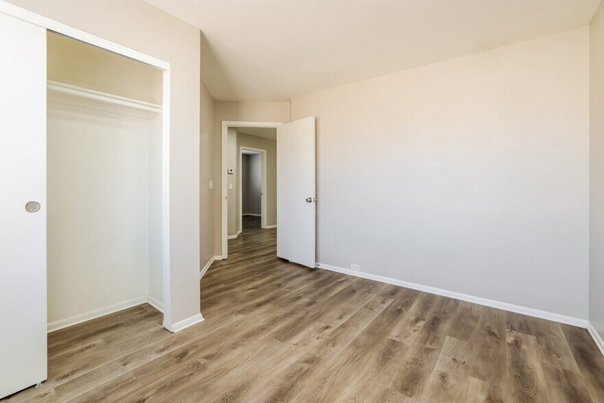 Building Photo - 9033 E Ironbark St