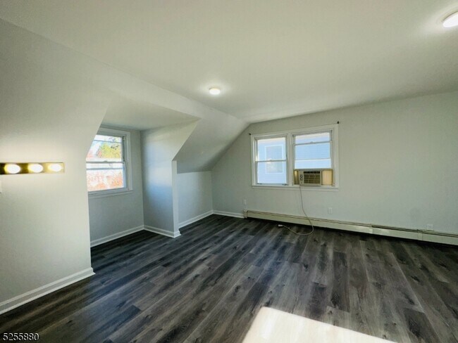 Building Photo - 79 Hawkins Ave