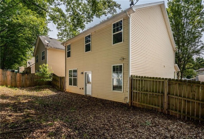 Building Photo - 208 Oconee Way