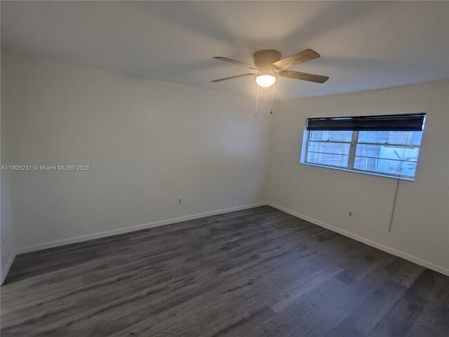 Building Photo - 5904 S Rue Rd