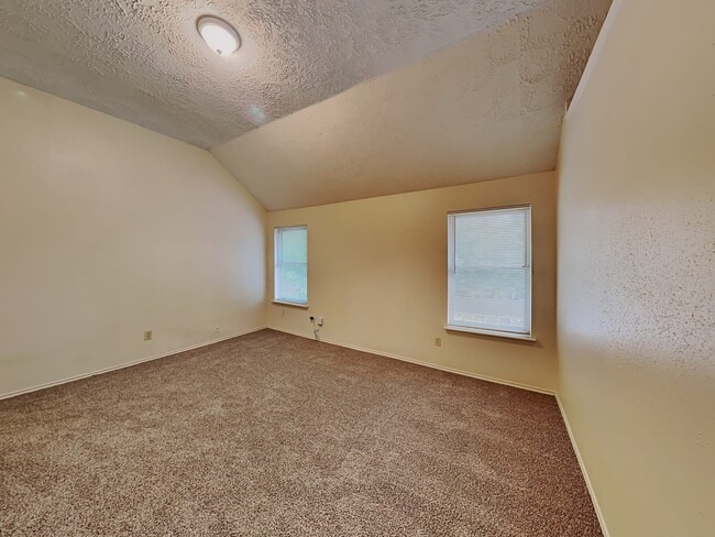 Building Photo - 10514 Wayward Wind Ln