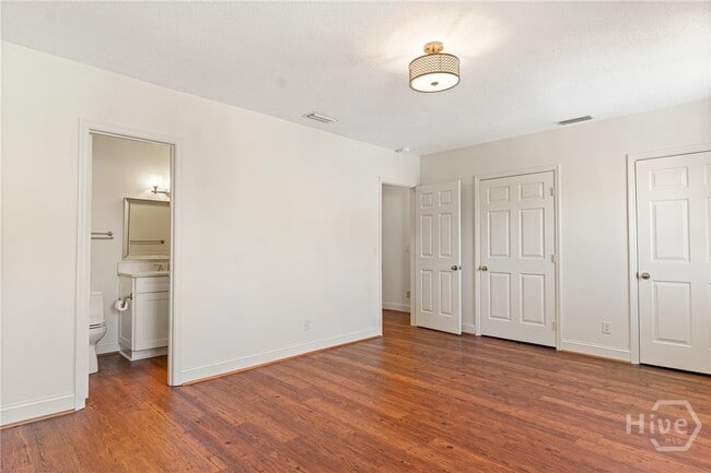 Building Photo - 623 Tattnall St