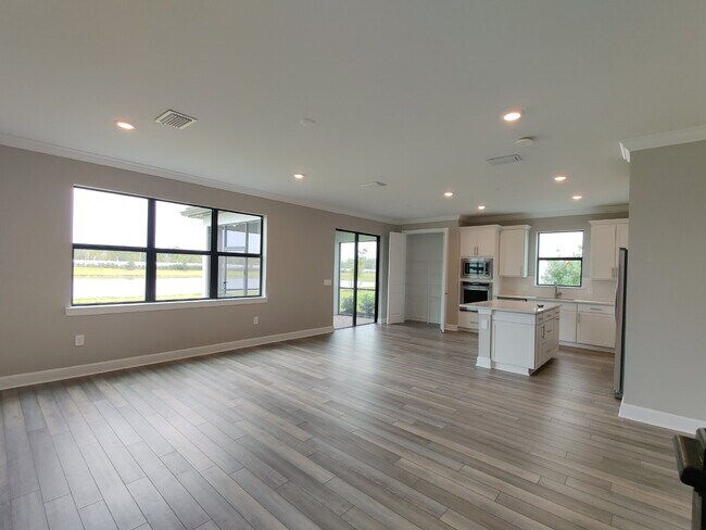 Building Photo - 6211 Baywood Ct
