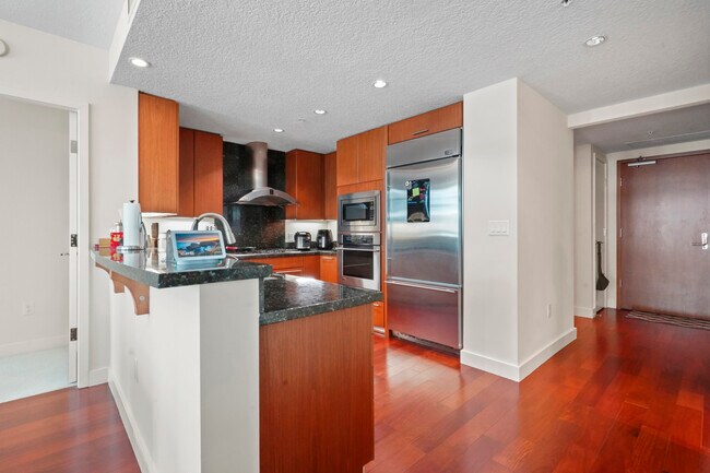 Building Photo - 3141 Michelson Dr