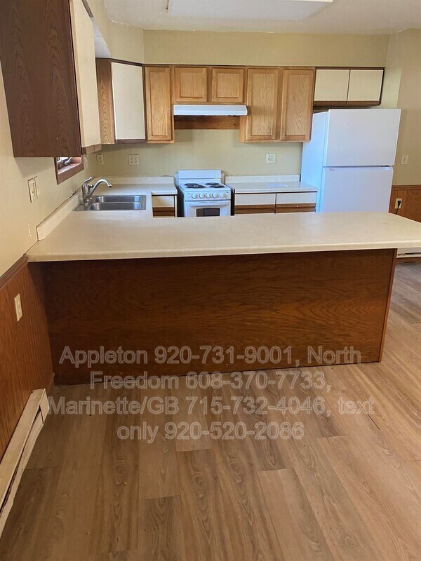 Building Photo - S7559 US-12