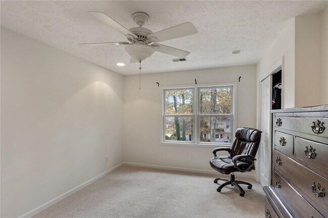 Building Photo - 3520 Billingsley Dr