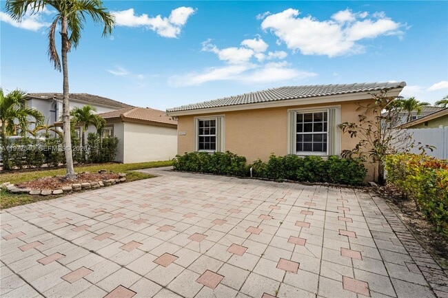 Building Photo - 10523 SW 161st Pl