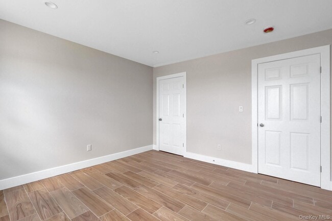 Building Photo - 295 Bergen Ave