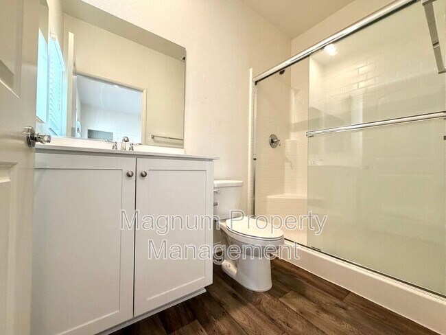 Building Photo - 26564 Rosebay Way