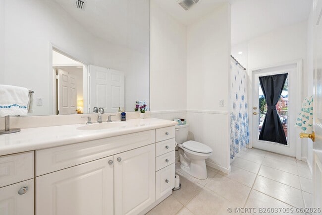 Building Photo - 9907 SE Osprey Pointe Dr