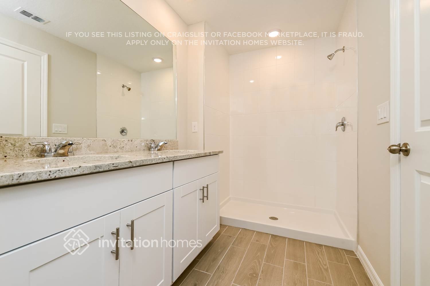 Building Photo - 17043 Coral Key Dr