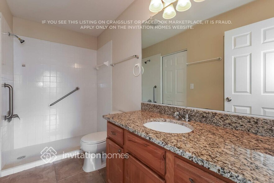 Building Photo - 27500 Waikiki Ct