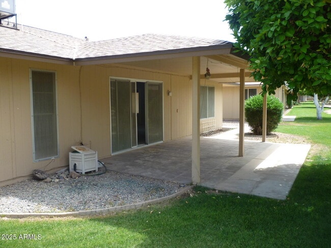 Building Photo - 12618 W Parkwood Dr