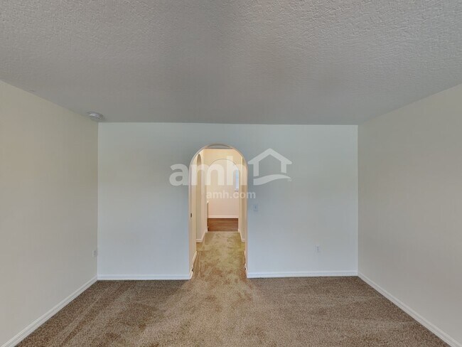 Building Photo - 209 King Arthur Ct