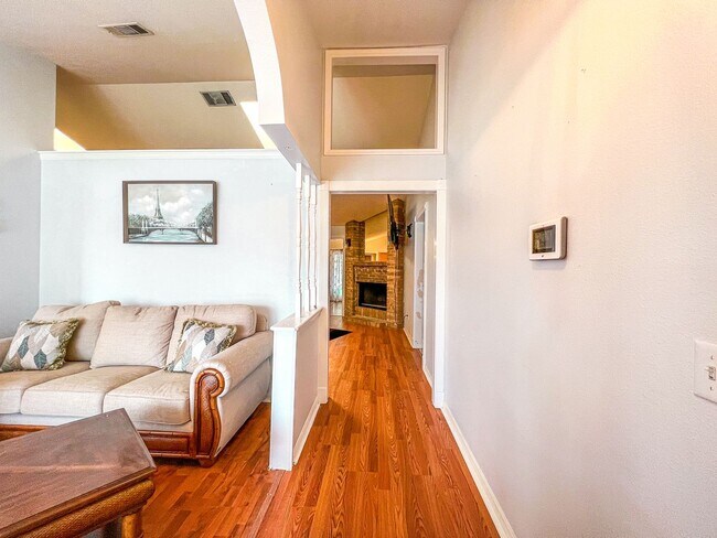 Building Photo - For Rent | Hidden Glen Community | 4 Bed, ...