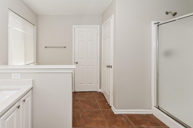 Building Photo - 4606 Northwood Hills Dr