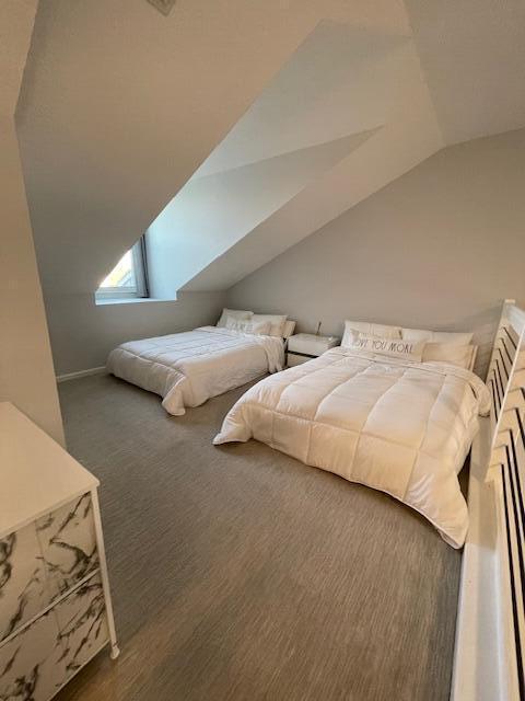 Building Photo - 3602 Fairway Dr N