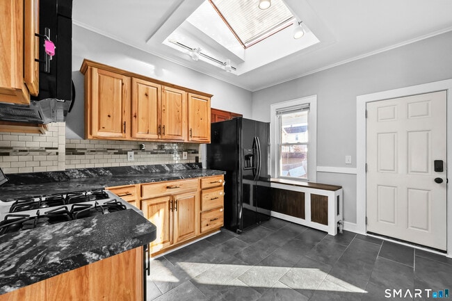 Building Photo - 59 Grand St