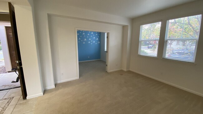 Building Photo - Mountain House Home Spacious 4 Bedroom, 3.5 Bath Home with Bonus Loft