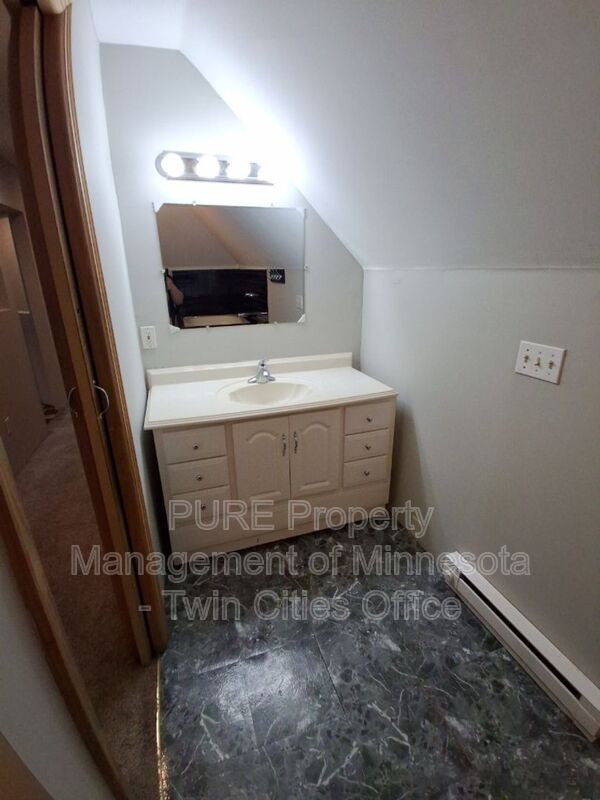 Building Photo - 3123 Portland Ave