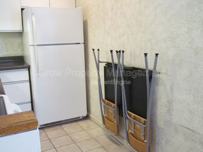 Building Photo - 2024 Spring Garden St