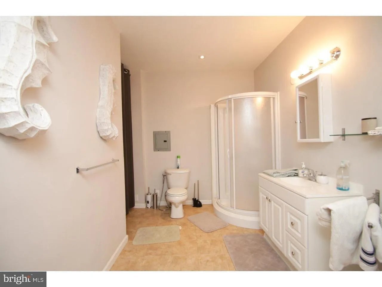 Building Photo - 1706 Locust St