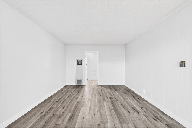 Building Photo - 3525 2nd St