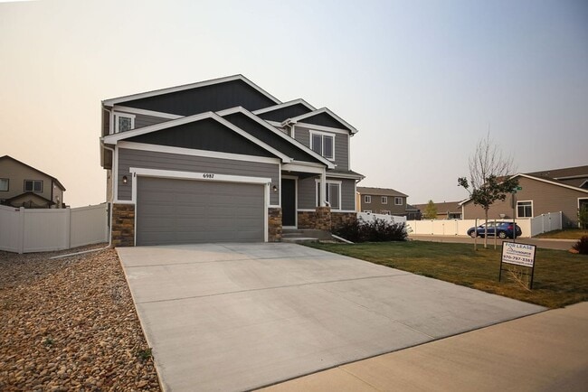 Building Photo - 4 Bedroom Home in Wellington