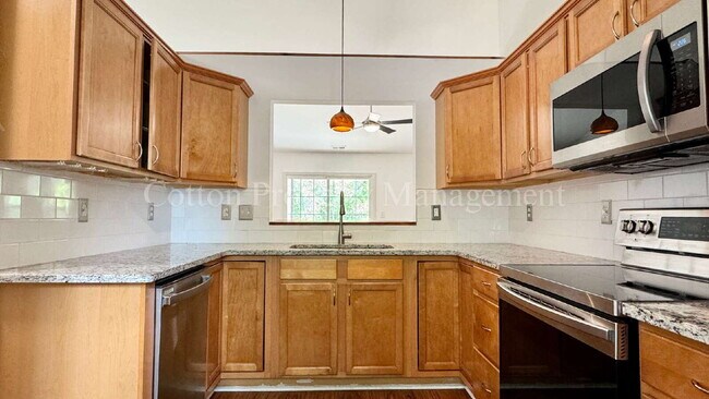 Building Photo - 3 BD//2 BA Condo / Tidal Oaks Community / 2nd Floor Unit / $1,500 per month / No Pets