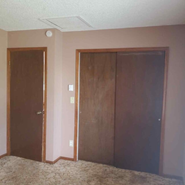 Building Photo - 1319 Glen Haven Dr