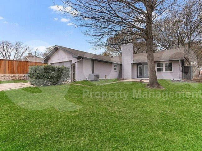 Building Photo - 306 Wildbriar Dr