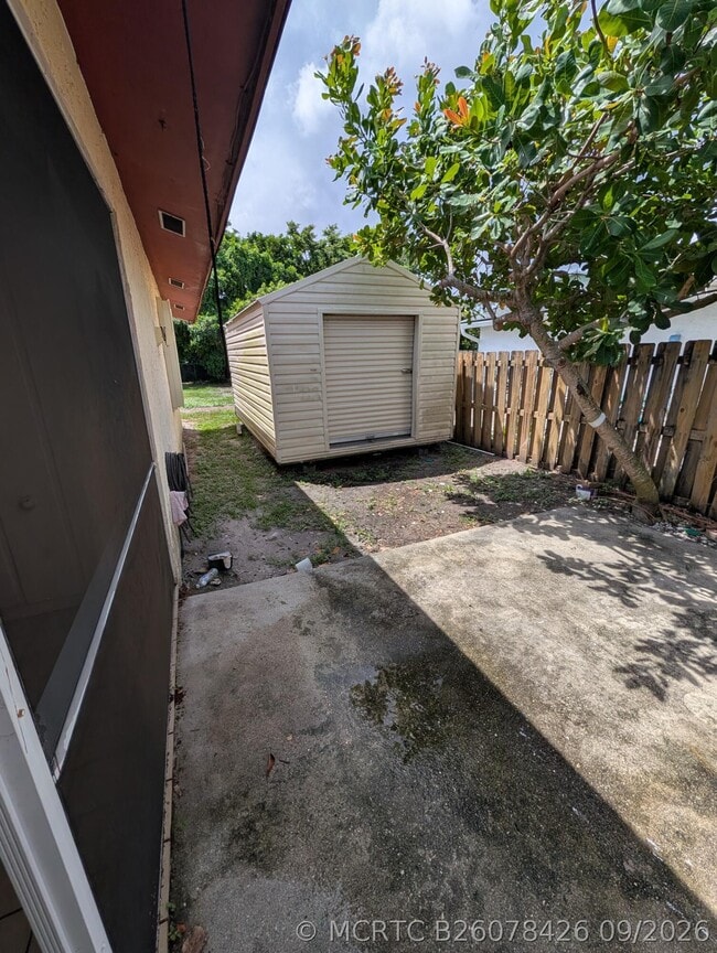 Building Photo - 8599 Crater Terrace
