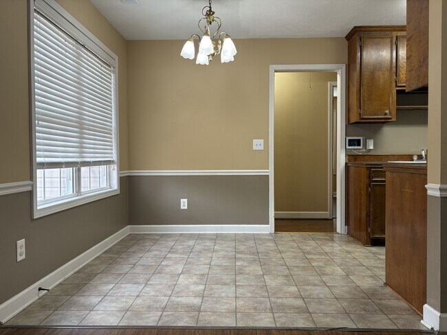 Building Photo - 3426 Shadow Birch Rd