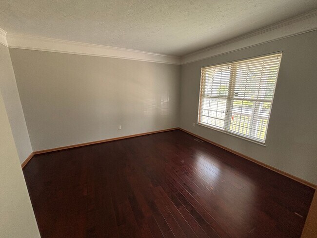 Building Photo - 4 Bedroom, 2.5 Bathroom House in Sycamore Creek Pickerington