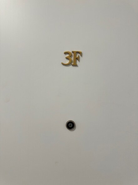 Building Photo - 85 W High St