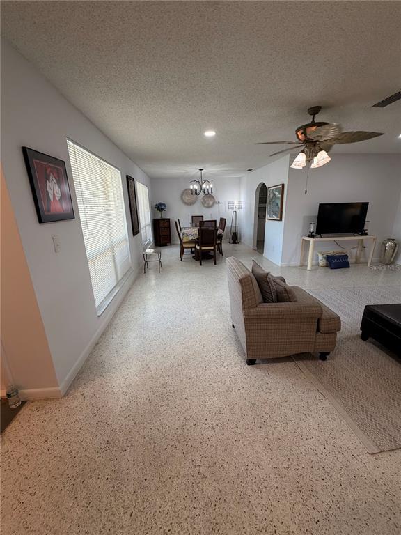 Building Photo - 2910 SE San Jeronimo Rd