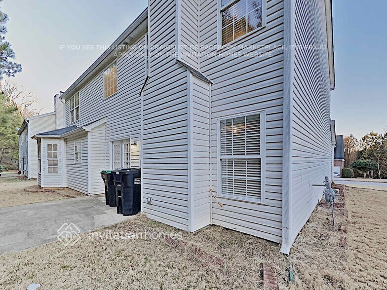 Building Photo - 1840 Skylar Leigh Dr