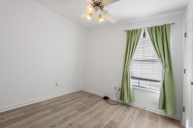 Building Photo - 2788 Oak Park Ct