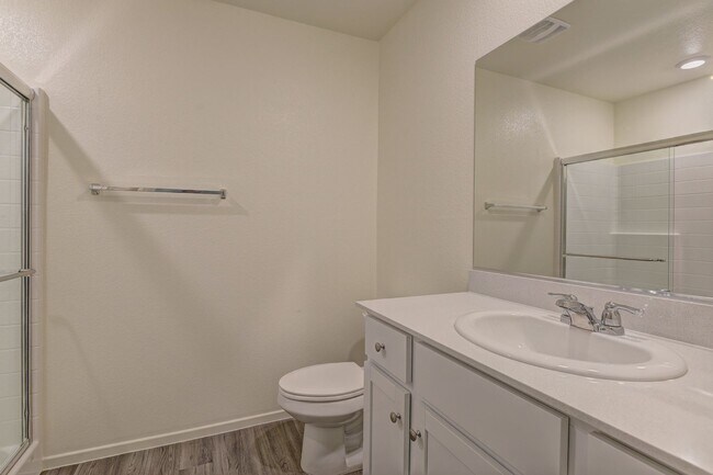 Building Photo - Brand new 3 bedroom Town House by DR Horto...