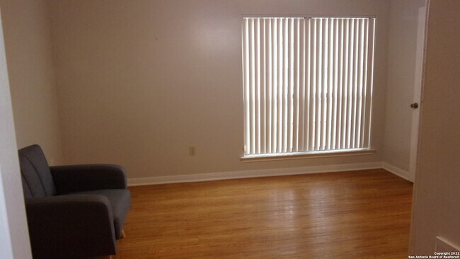 Building Photo - 13643 Forest Walk