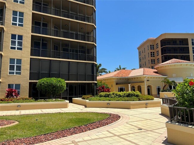 Building Photo - 3321 Sunset Key Cir