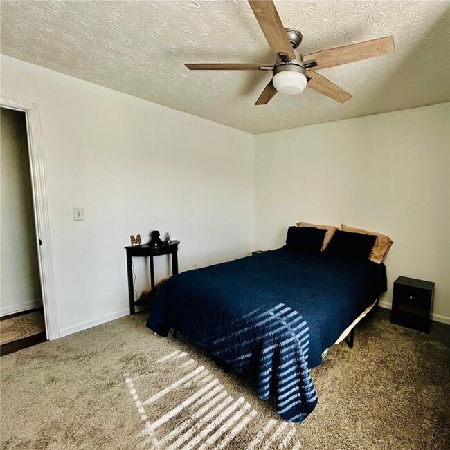 Building Photo - 5472 Riverchase Dr