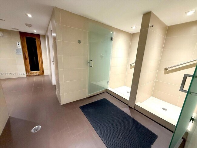 Building Photo - 3530 Mystic Pointe Dr