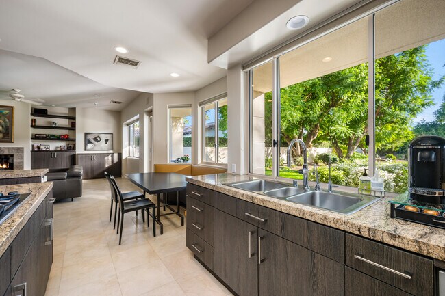 Building Photo - 40745 Morningstar Rd