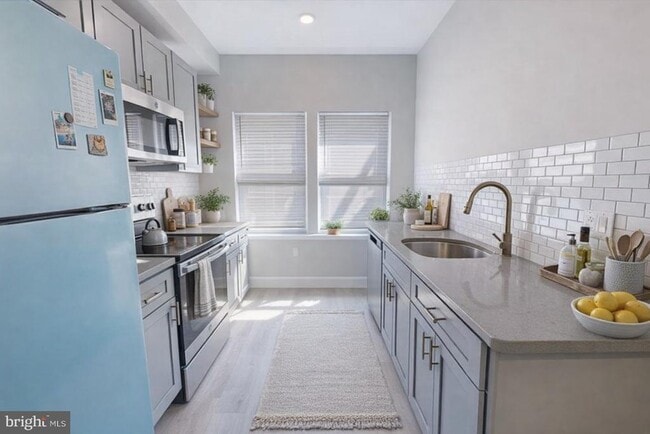 Building Photo - 650 N 36th St