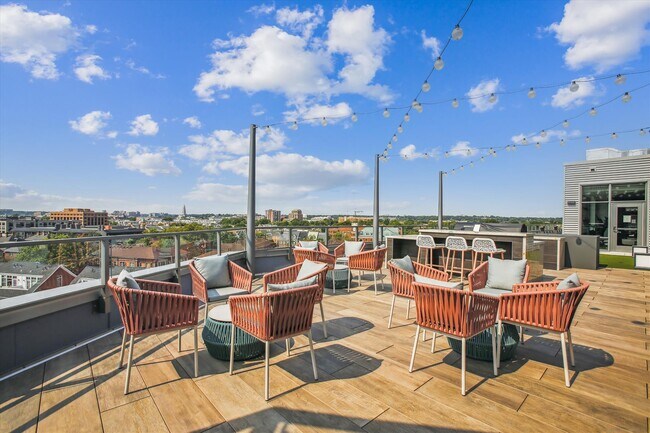 Roof top deck - 1201 N Royal St