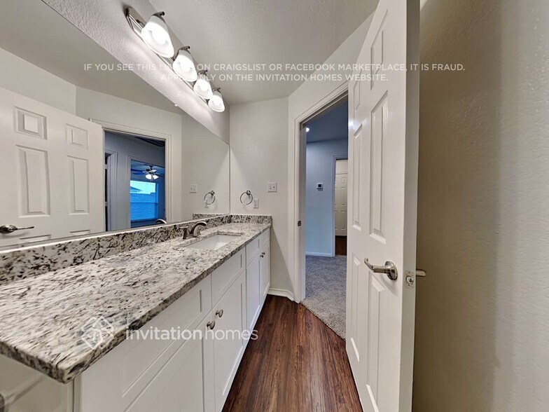 Building Photo - 2713 Lynx Ln